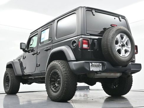 Used 2022 Jeep Wrangler Unlimited Sport AWD/4WD image 39