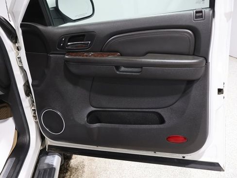 Used 2009 GMC Sierra 1500 Denali image 24