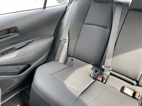 Used 2025 Toyota Corolla LE image 37
