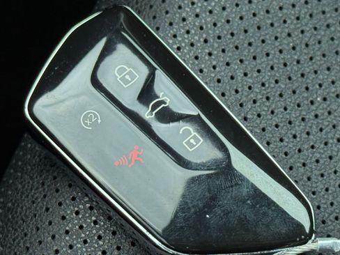 Used 2024 Volkswagen Atlas Cross Sport SE image 22