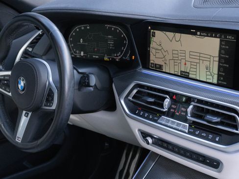 Certified 2022 BMW X5 xDrive40i w/ M Sport Package image 10