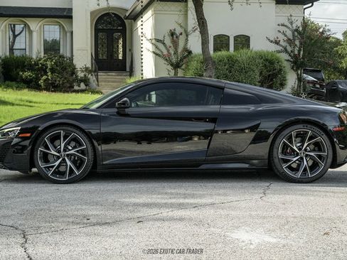 Used 2023 Audi R8 V10 performance RWD image 3