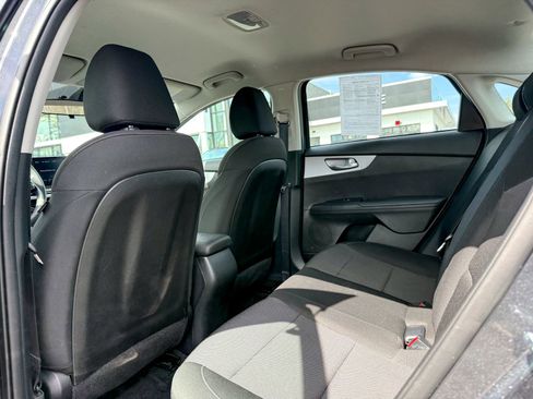 Used 2023 Kia Forte LXS image 34