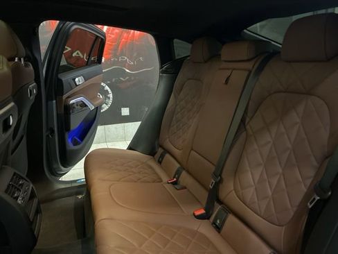 Used 2024 BMW X6 xDrive40i w/ Premium Package image 12