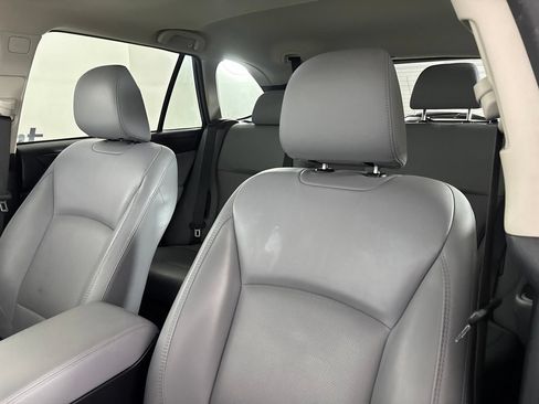 Used 2019 Subaru Outback 2.5i Limited w/ Popular Package #2 AWD/4WD image 14