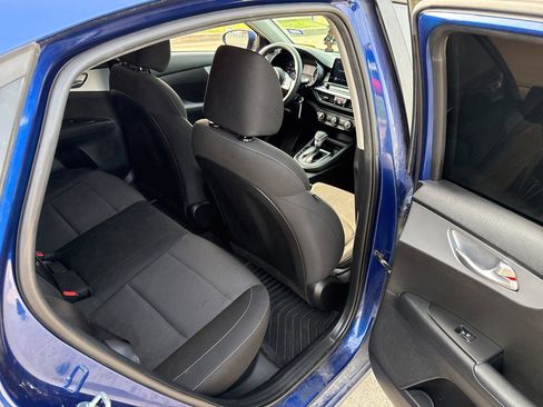 Used 2023 Kia Forte LXS FWD image 13