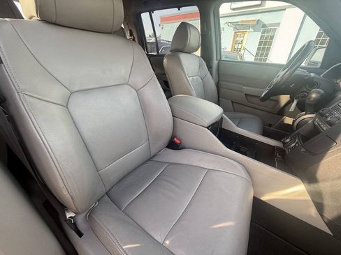Used 2013 Honda Pilot Touring image 21