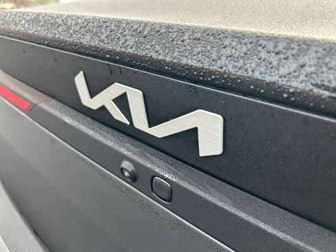 Used 2025 Kia K4 LXS image 31