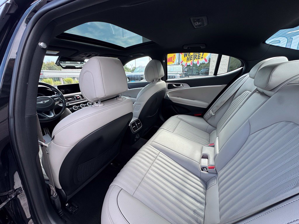 Used 2023 Genesis G70 2.0T w/ Sport Prestige Package AWD/4WD image 10