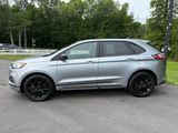 Used 2024 Ford Edge SE w/ Black Appearance Package image 3