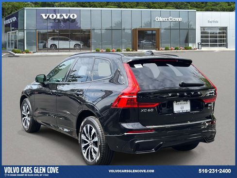 Certified 2025 Volvo XC60 B5 Core w/ Protection Package Premier image 3
