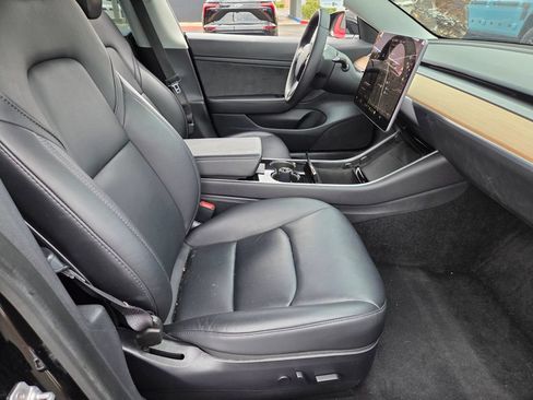 Used 2020 Tesla Model 3 Standard Range Plus RWD image 16