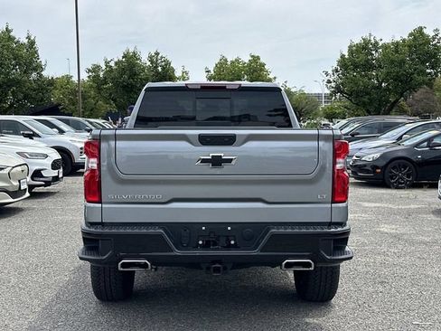 Used 2025 Chevrolet Silverado 1500 LT Trail Boss w/ Convenience Package II AWD/4WD image 3