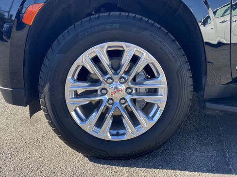 Used 2024 GMC Yukon SLT image 9