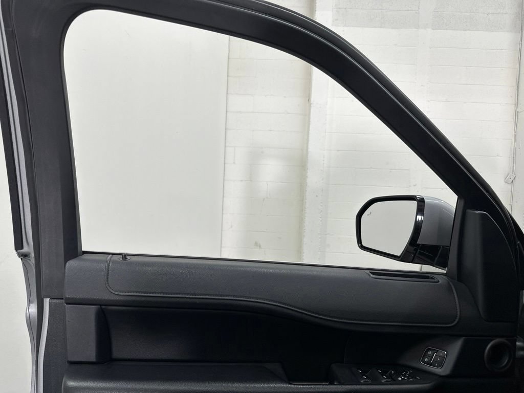 Used 2021 Ford Expedition XLT RWD image 32