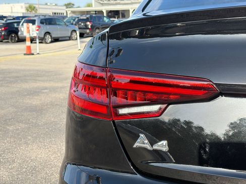 Used 2018 Audi A4 2.0T Premium Plus w/ Premium Plus Package AWD/4WD image 10