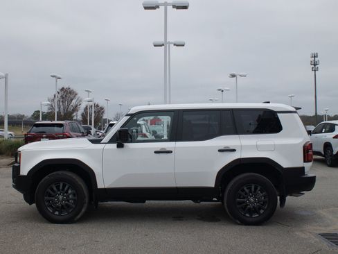 Used 2024 Toyota Land Cruiser 1958 image 12