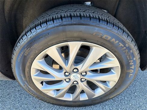 Used 2025 Buick Enclave Preferred image 20