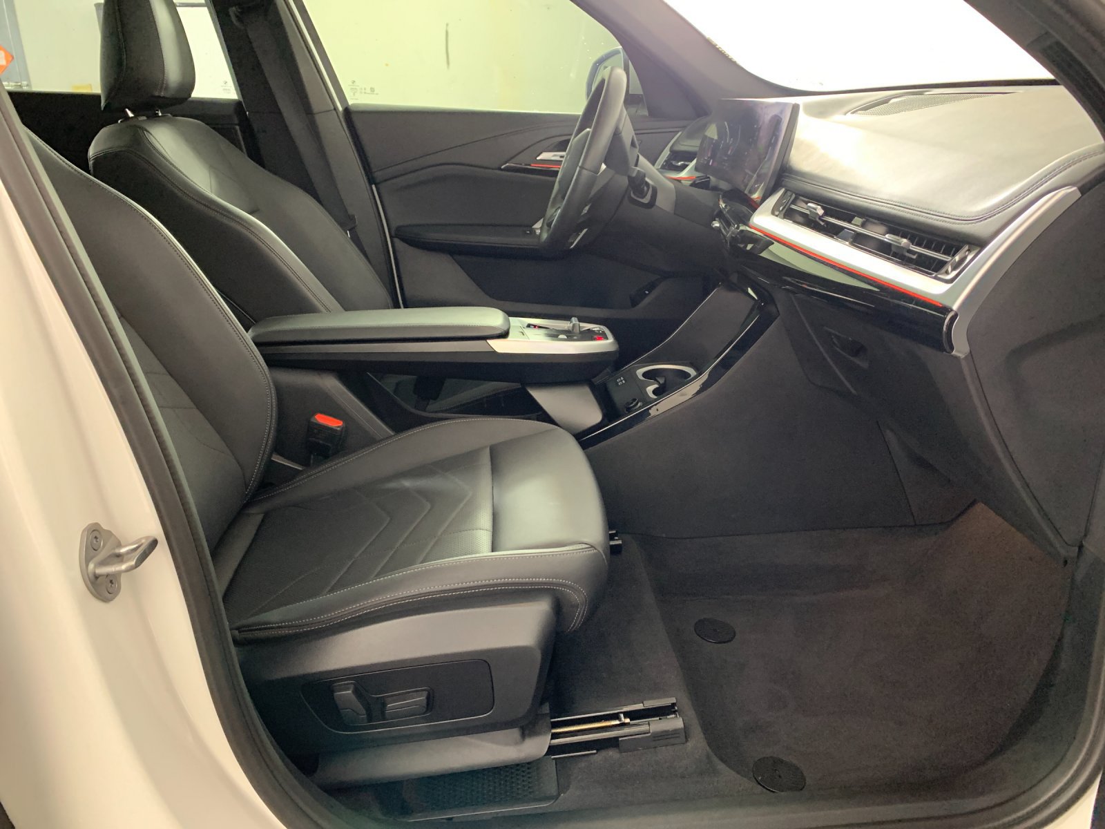 Used 2023 BMW X1 xDrive28i w/ Convenience Package AWD/4WD image 40