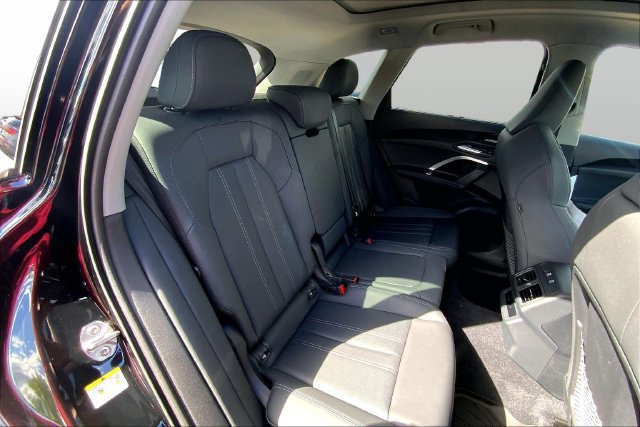 Used 2025 Audi Q5 Premium Plus AWD/4WD image 19