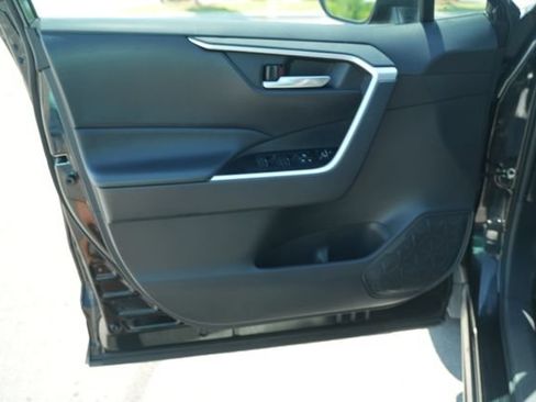 Used 2024 Toyota RAV4 XLE FWD image 14