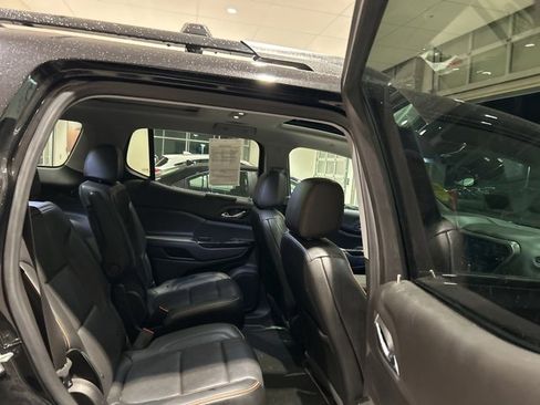 Used 2021 GMC Acadia AT4 w/ Technology Package image 18