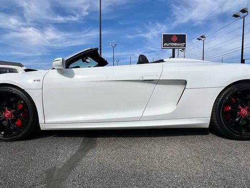 Used 2014 Audi R8 V10 image 3