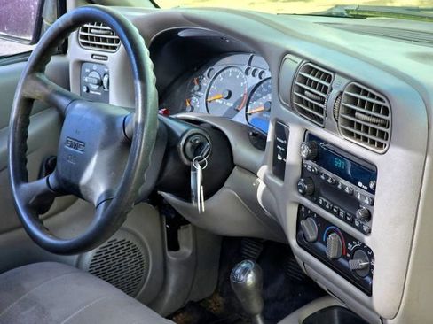 Used 2003 GMC Sonoma SL image 13