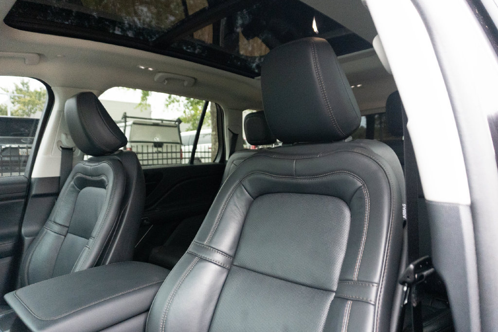 Used 2025 Lincoln Aviator Reserve w/ Jet Appearance Package RWD image 19