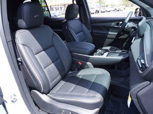 New 2026 Buick Enclave Sport Touring image 13