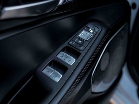 Used 2017 Genesis G90 5.0 Ultimate image 37