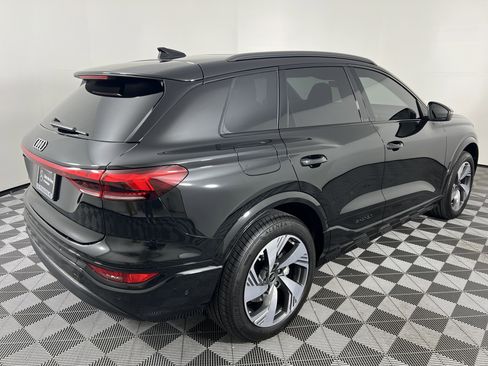 Used 2025 Audi Q6 e-tron Premium Plus AWD/4WD image 13