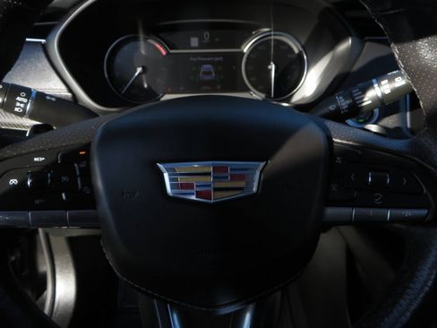 Used 2021 Cadillac XT4 Sport image 26