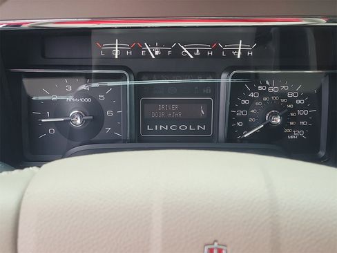 Used 2013 Lincoln Navigator 4WD w/ HD Trailer Tow Pkg image 27