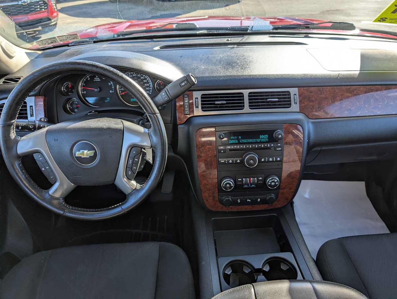 Used 2012 Chevrolet Suburban LS w/ Convenience Package 1 AWD/4WD image 17