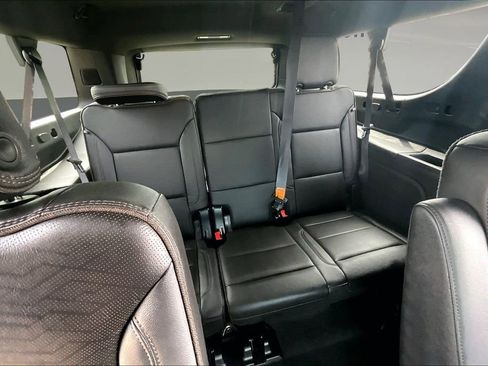 Used 2021 Chevrolet Suburban High Country w/ Premium Package AWD/4WD image 26
