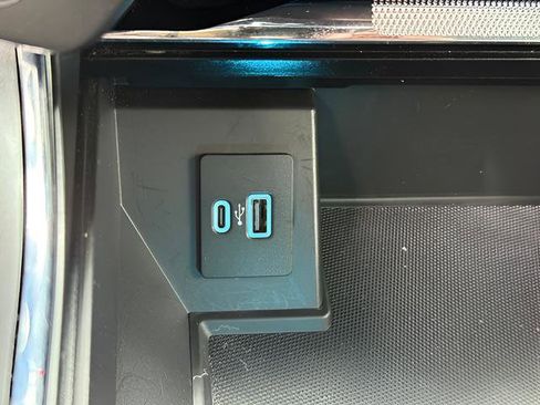 Certified 2021 Ford F150 Lariat AWD/4WD image 15
