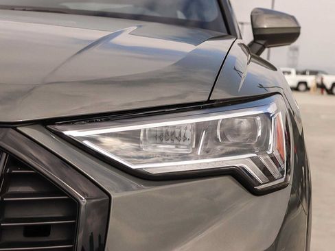 Used 2025 Audi Q3 2.0T Premium w/ Convenience Package AWD/4WD image 7