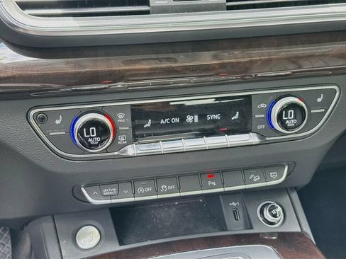 Used 2018 Audi Q5 2.0T Premium Plus w/ Premium Plus Package AWD/4WD image 22
