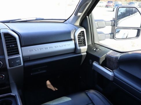 Used 2019 Ford F350 Lariat w/ Lariat Value Package image 22