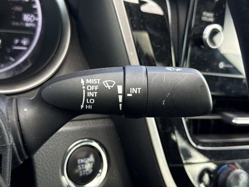 Used 2024 Toyota Camry SE image 18