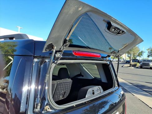 Used 2023 Ford Bronco Sport Badlands image 10