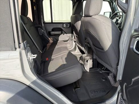 Used 2020 Jeep Wrangler Unlimited Sport image 30