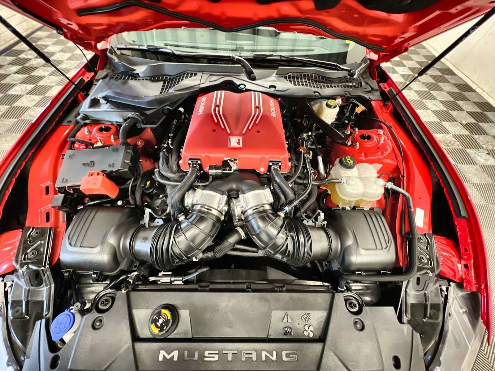 Used 2025 Ford Mustang GT Premium w/ GT Performance Package RWD image 17