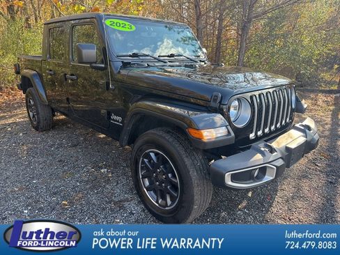 Used 2023 Jeep Gladiator Overland image 1