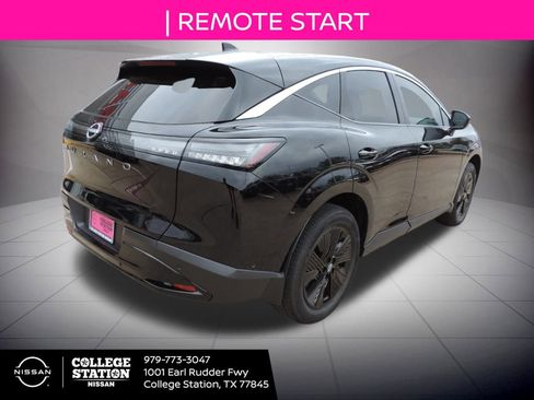 Used 2025 Nissan Murano SV image 4