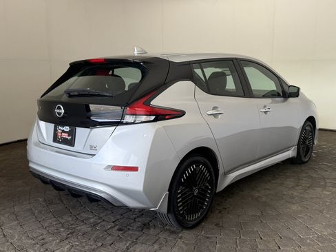 Used 2023 Nissan Leaf SV Plus FWD image 9