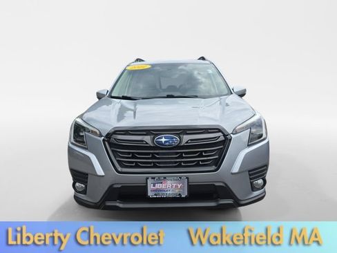 Used 2022 Subaru Forester Limited AWD/4WD image 2