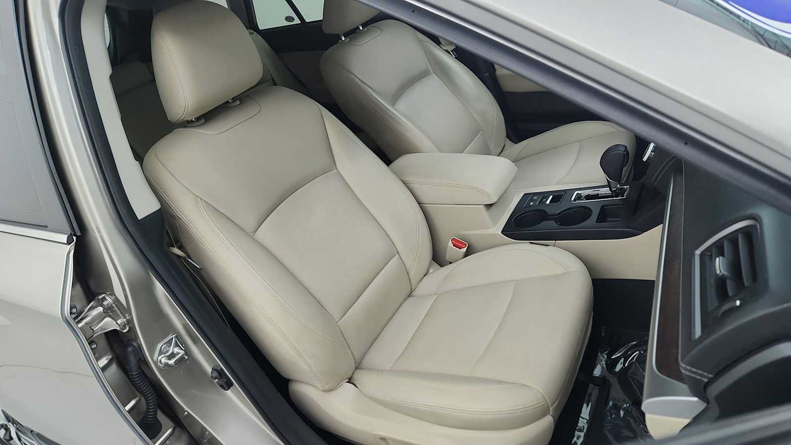 Used 2019 Subaru Outback 3.6R Limited w/ Popular Package #2 AWD/4WD image 24