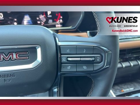 Used 2026 GMC Canyon AT4 w/ Technology Plus Package AWD/4WD image 22